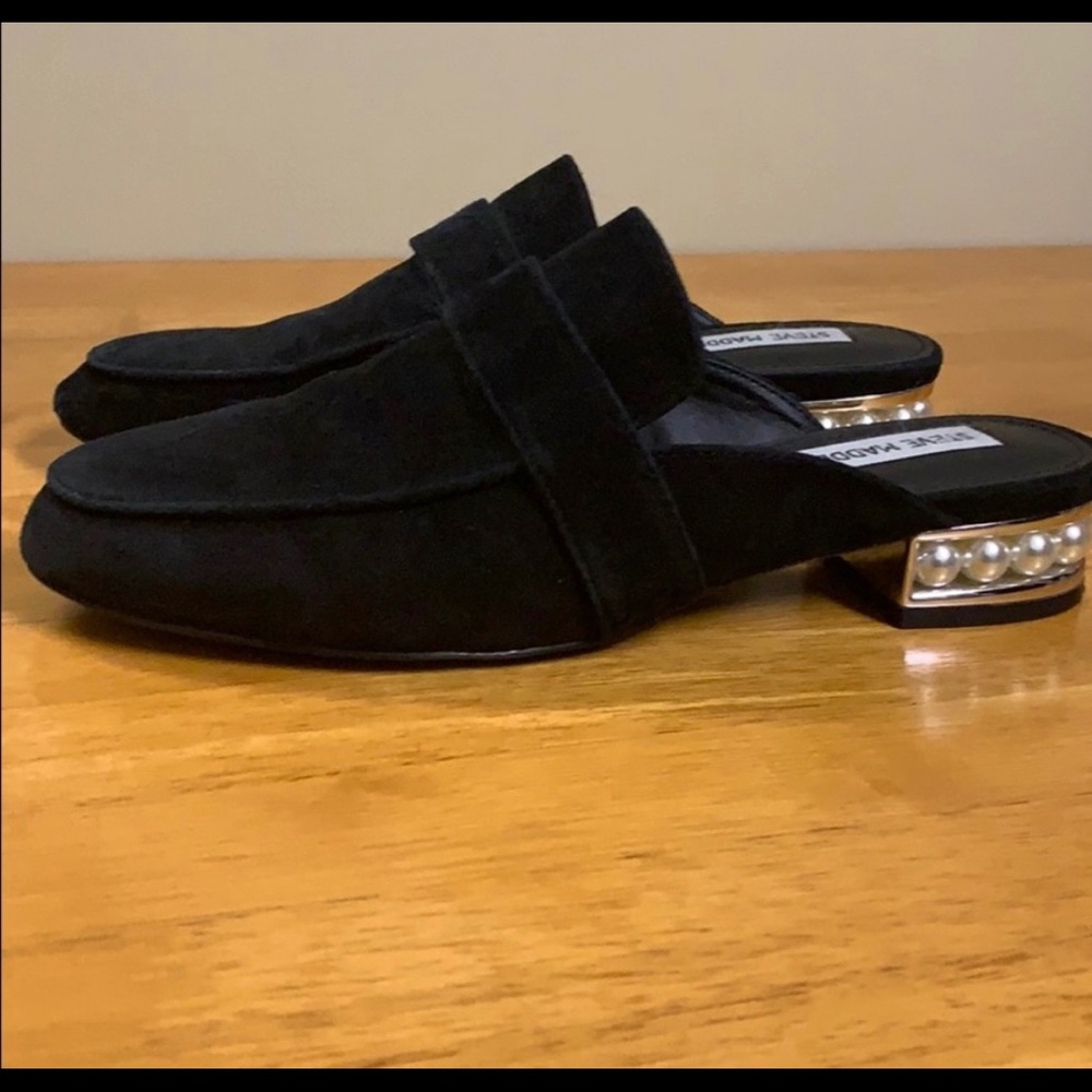 Steve madden black suede mules sutter